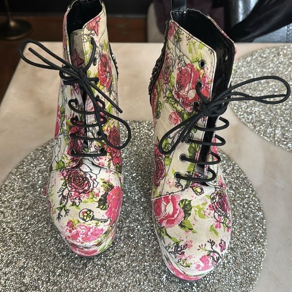 Iron fist floral boots 8 - Picture 7 of 13